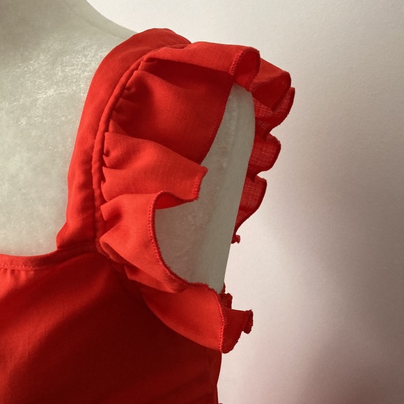 Red Sleeves Square Neckline Dress - Picture 5 of 11